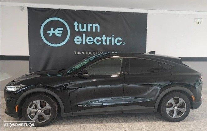 Ford Mustang Mach-E 75.7 kWh Base - 1