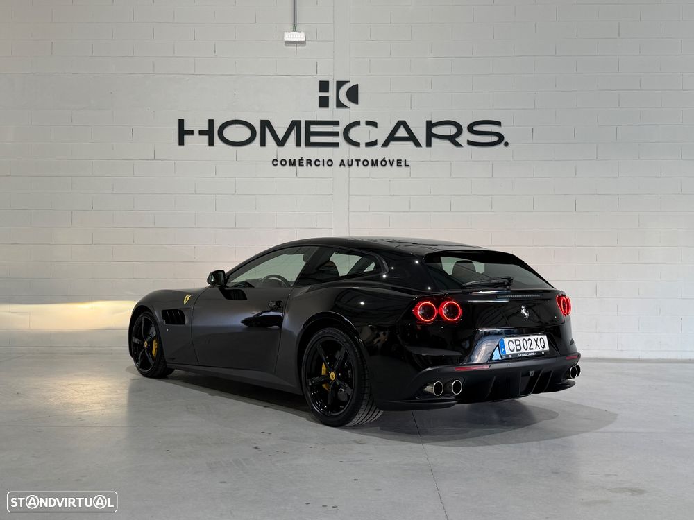 Ferrari GTC4 Lusso - 3