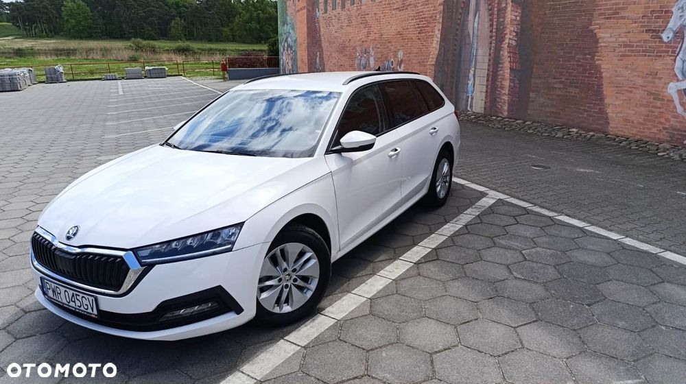 Skoda Octavia 2.0 TDI Edition - 4