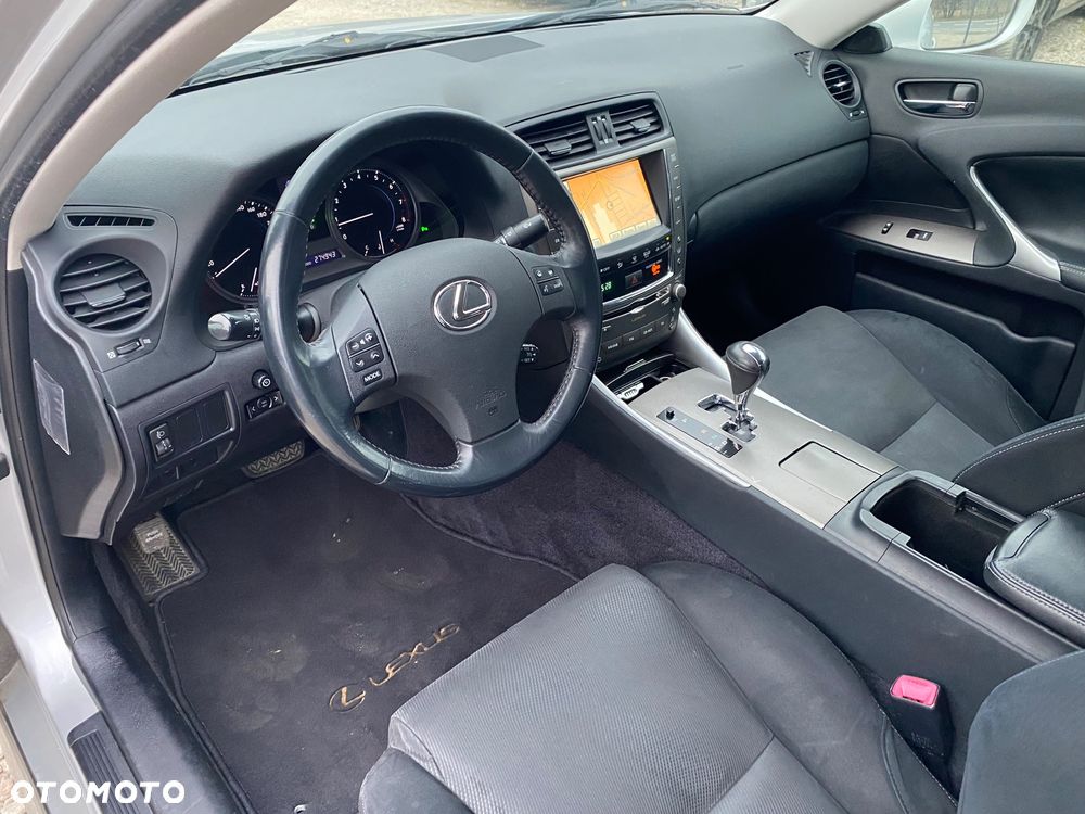 Lexus IS 250 Prestige - 18
