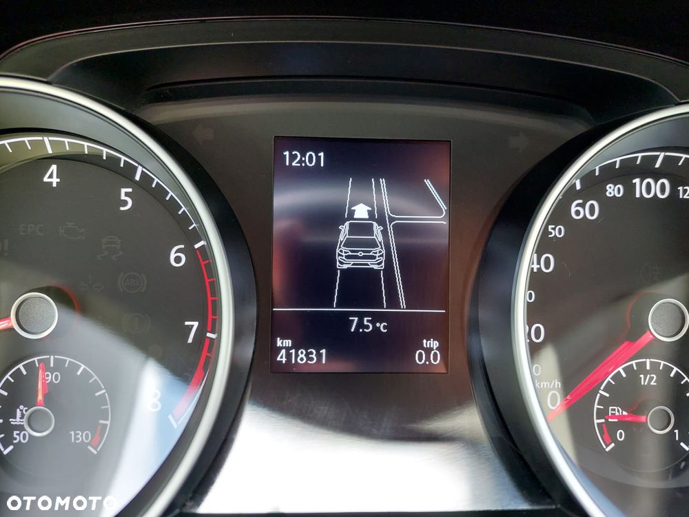 Volkswagen Golf 1.5 TSI ACT OPF IQ.DRIVE - 10