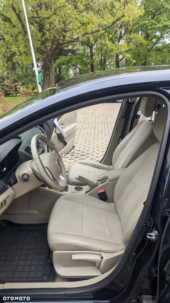 Renault Fluence 1.6 16V Privilege Euro5 - 11