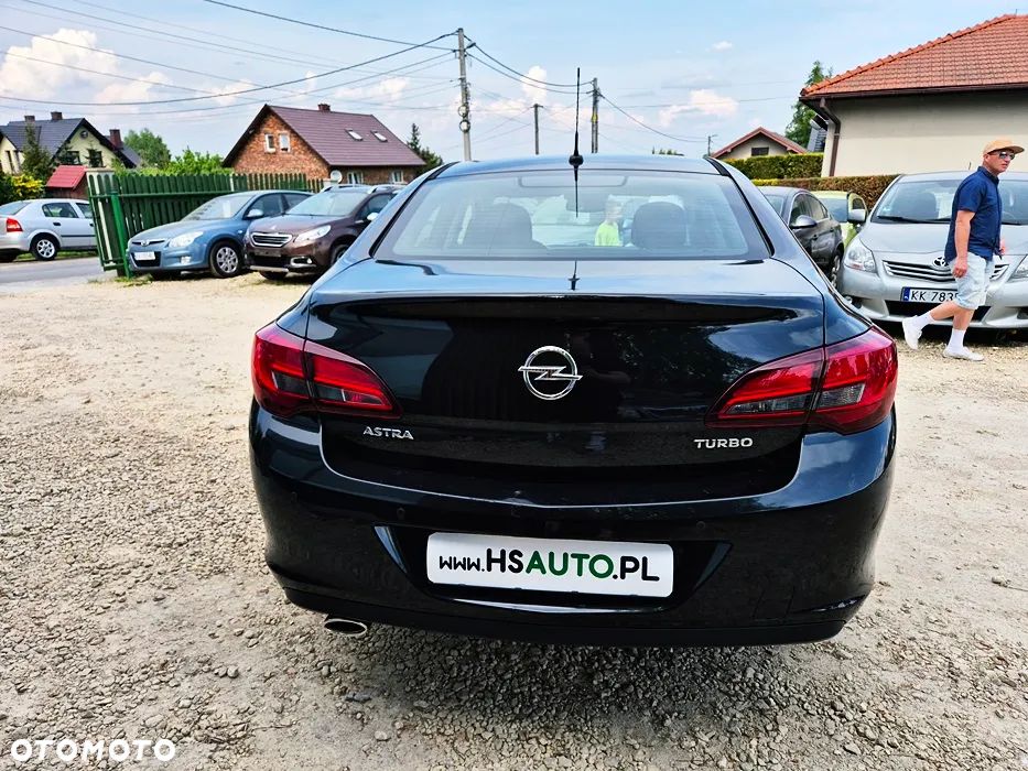 Opel Astra IV 1.4 T Business EU6 - 17