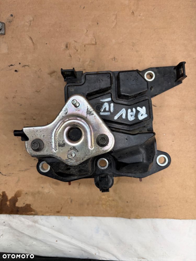 Odstojik oleju (separator) TOYOTA 1221125010 2.5L hybryda - 1