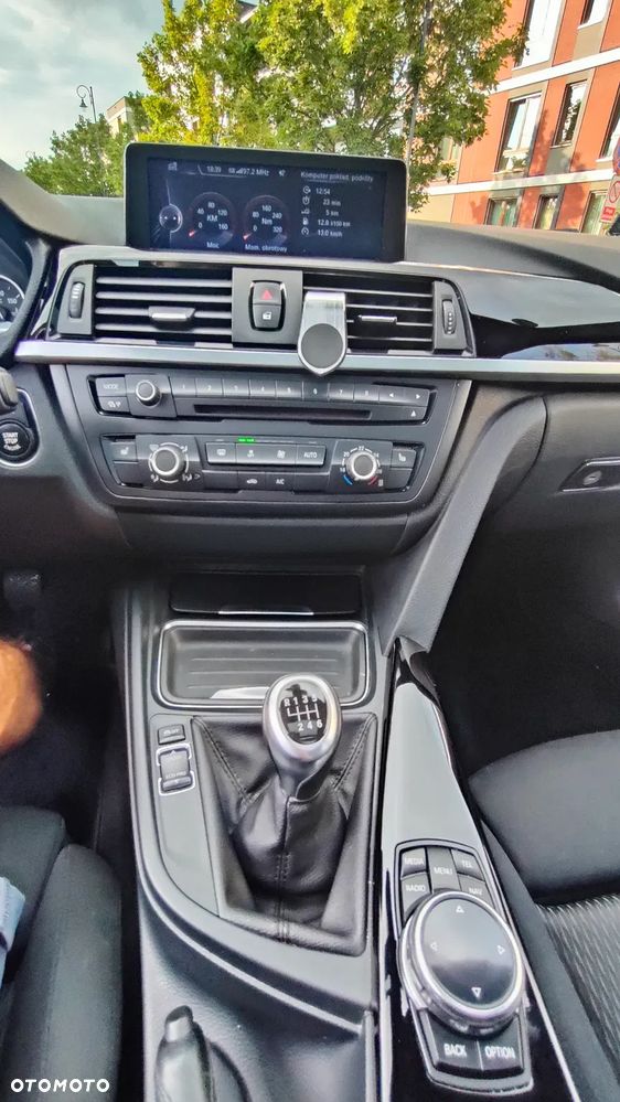 BMW Seria 3 318d DPF - 6