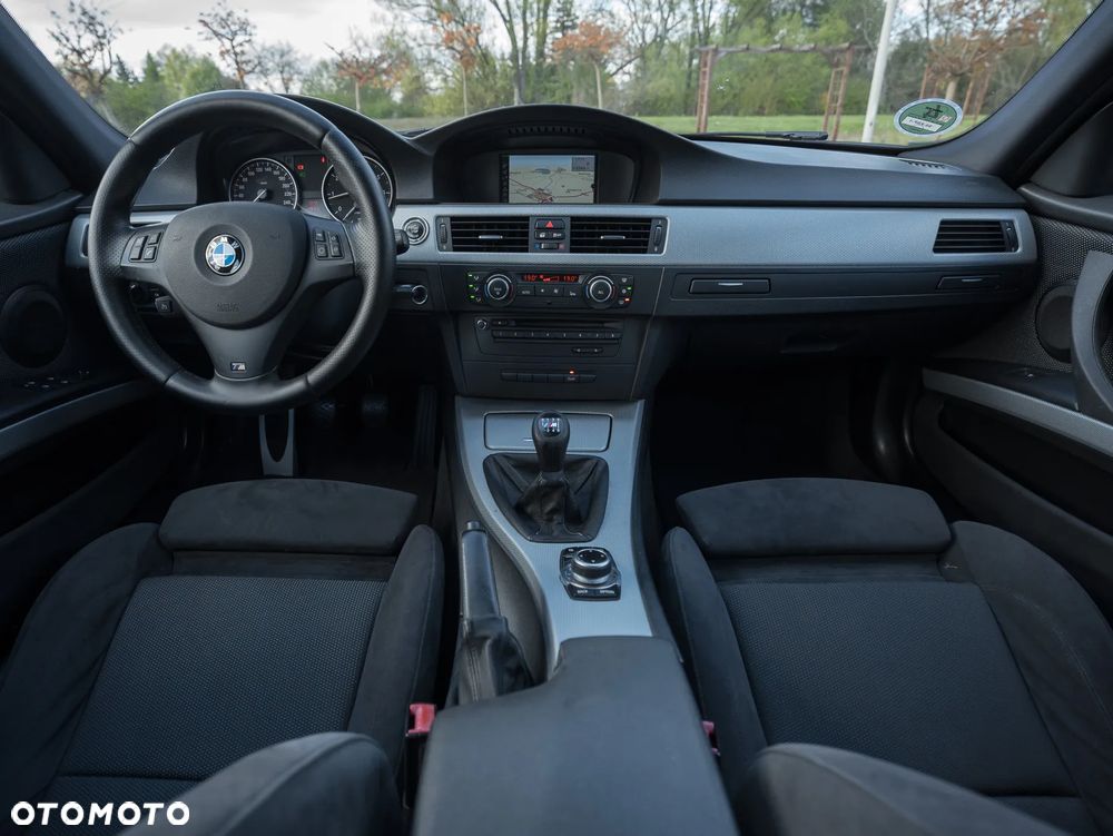BMW Seria 3 318i Edition Sport - 24