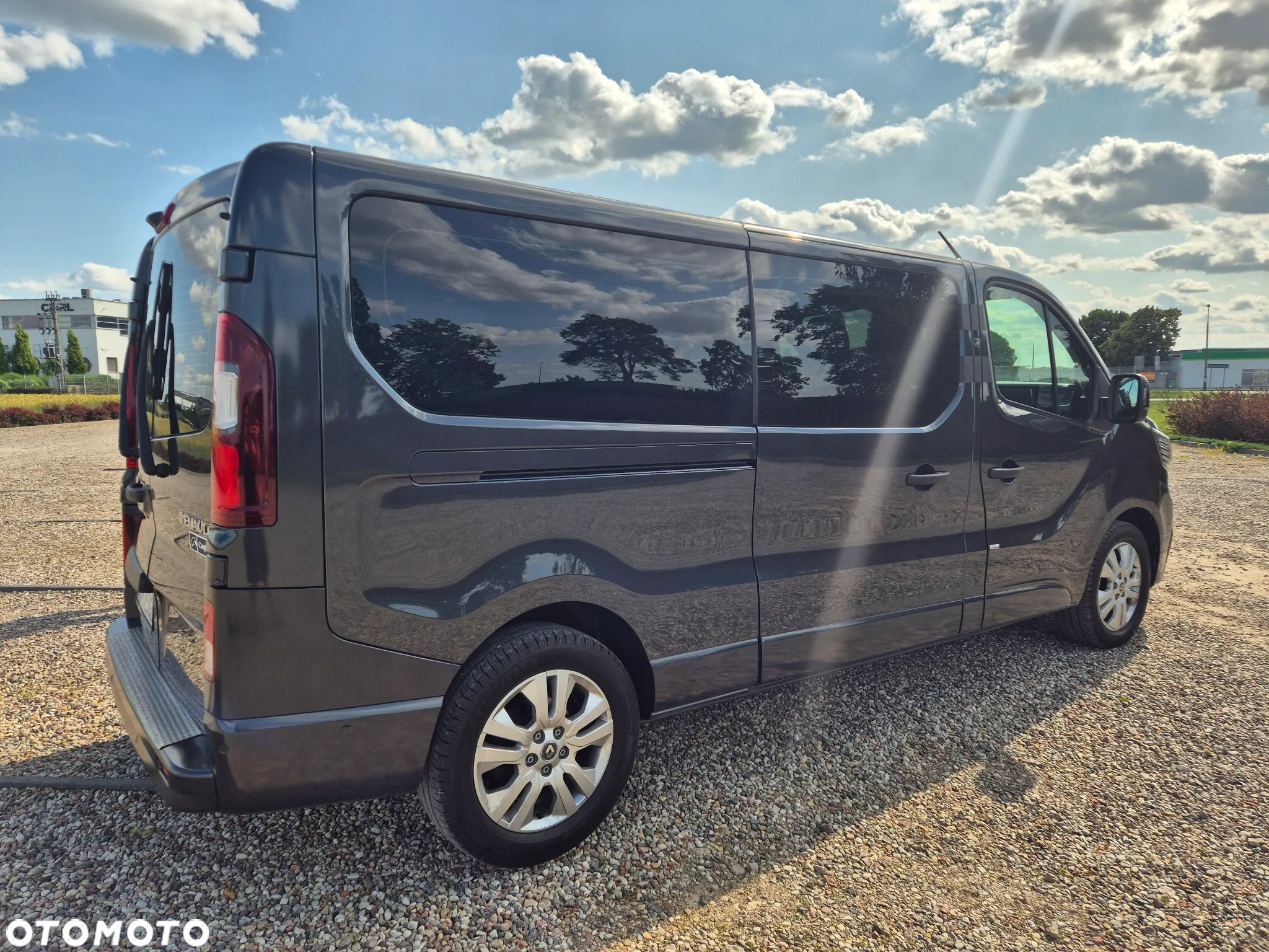 Renault Trafic - 14