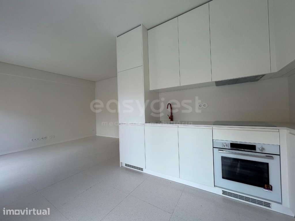 Apartamento T2 Novo com varanda e garagem - Grande imagem: 2/25