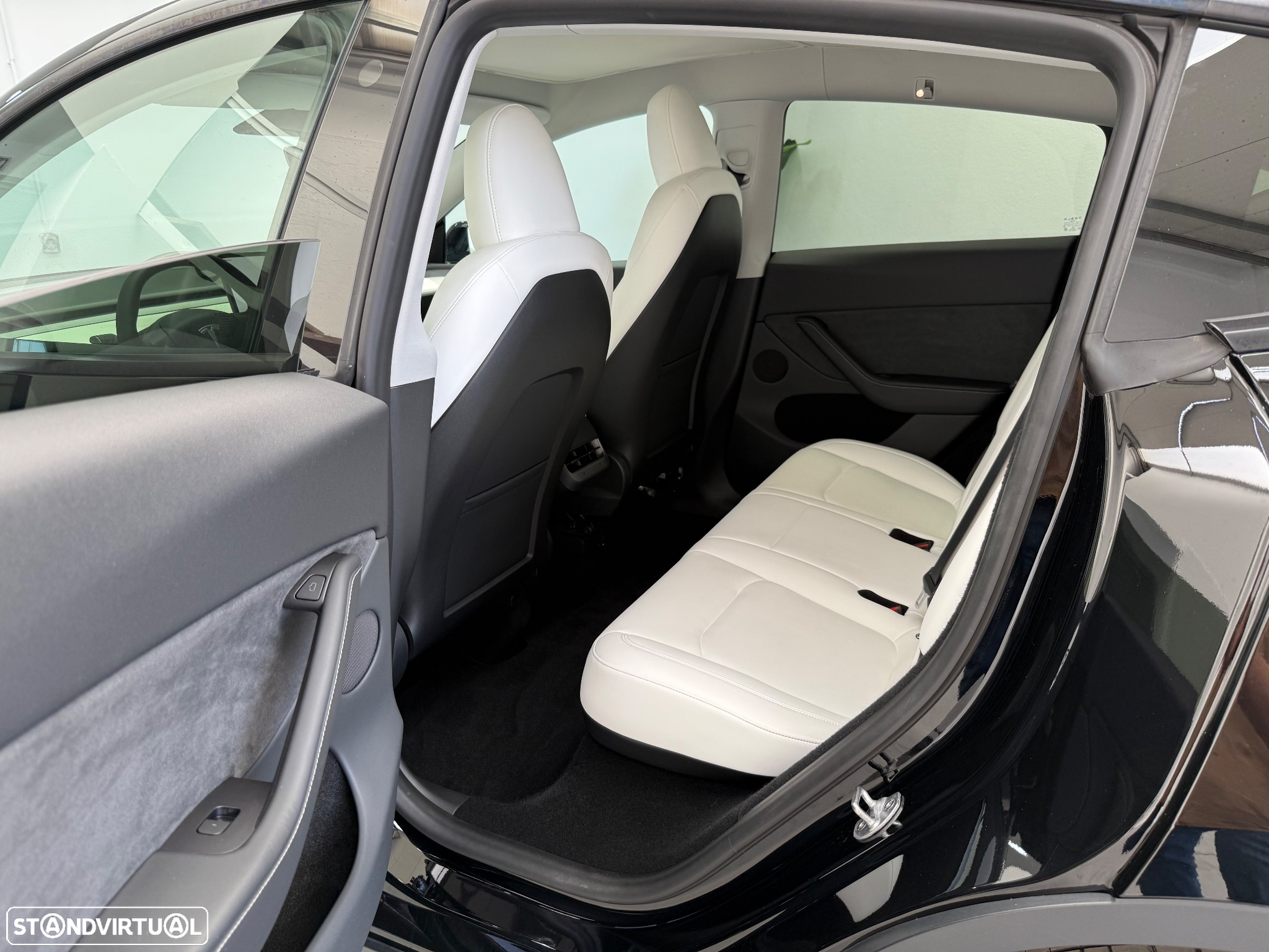 Tesla Model Y Long Range Tração Integral - 9