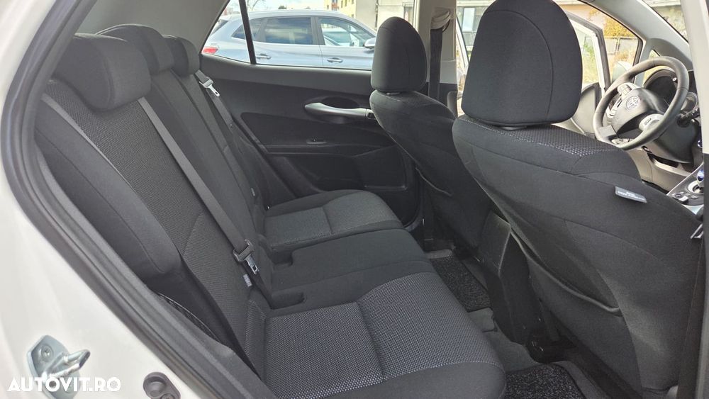 Toyota Auris 1.8 L VVT-i TS Hybrid Sol+ - 12