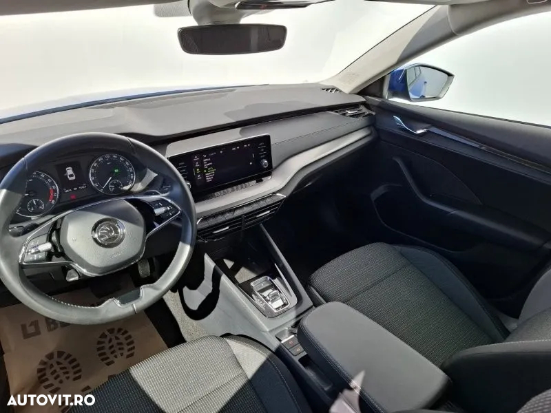 Skoda Octavia 2.0 TDI DSG Ambition - 28