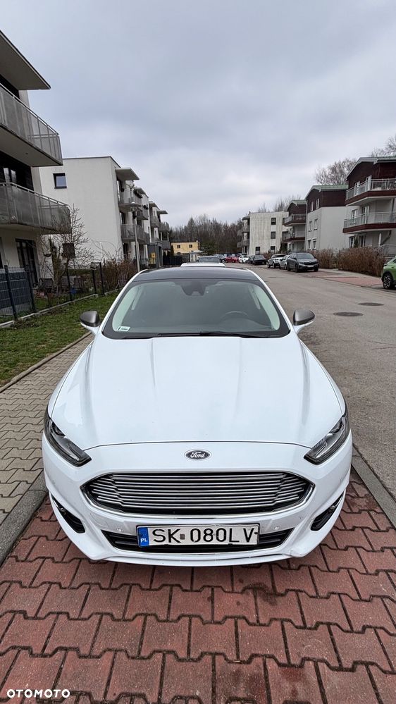 Ford Mondeo 2.0 EcoBoost Titanium - 2