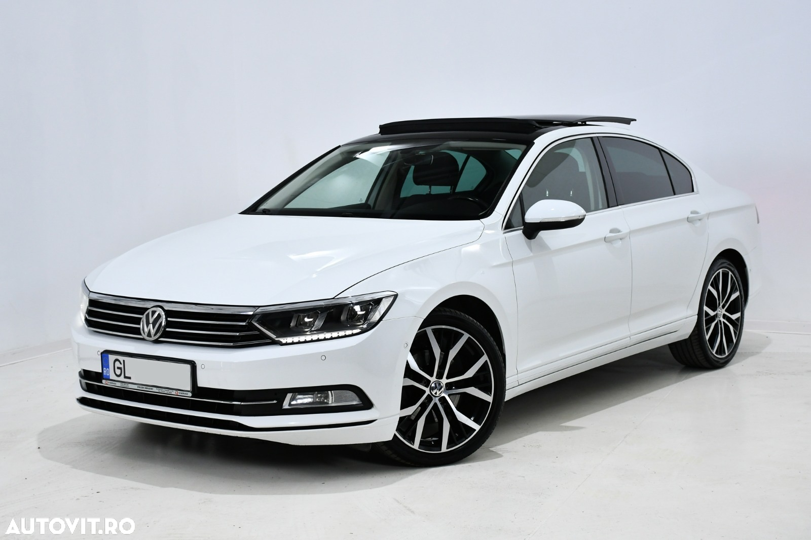 Volkswagen Passat - 3