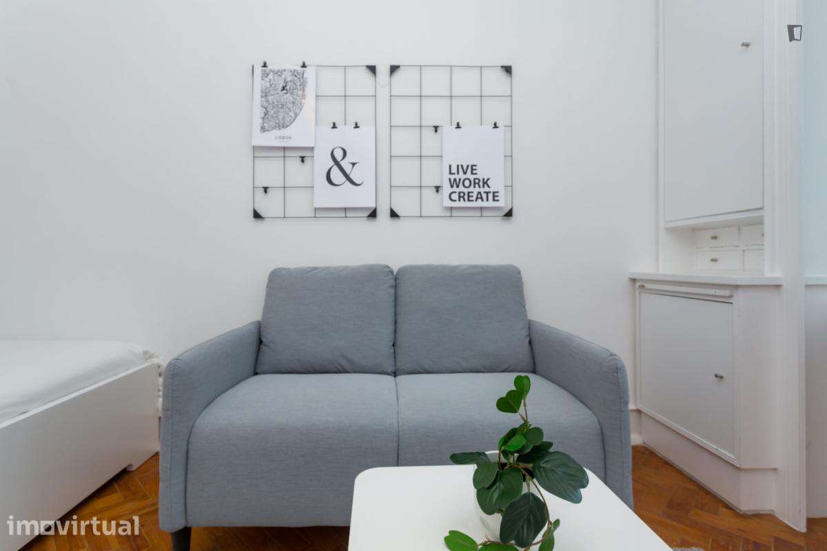 Quarto - localizado em Roma-Areeiro Lisbon - Grande imagem: 4/18