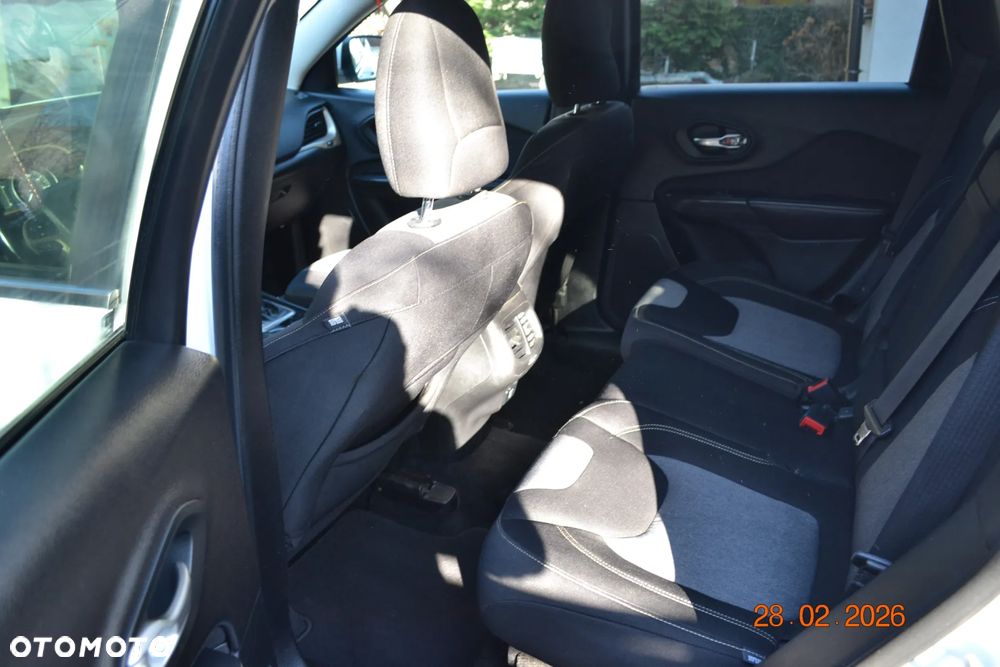 Jeep Cherokee 3.2 V6 Pentastar Active Drive I Automatik Limited - 8