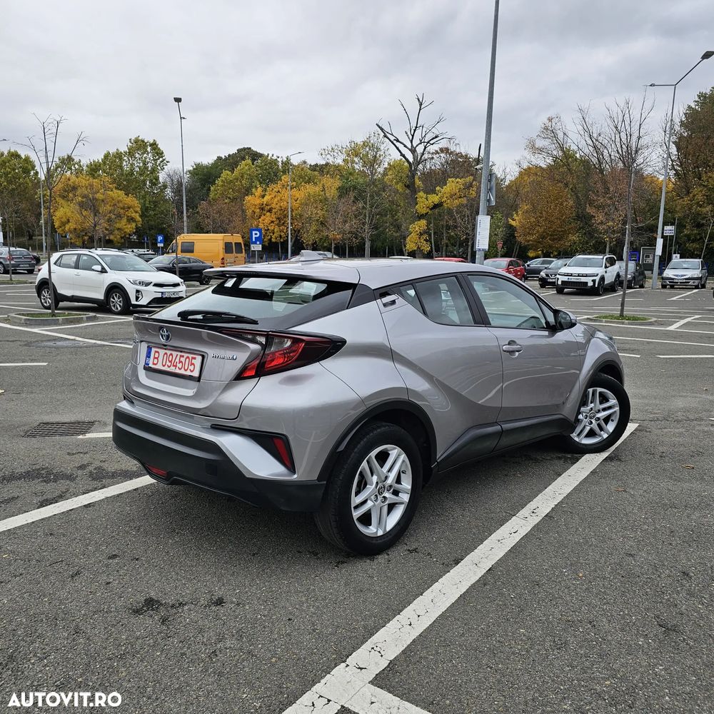 Toyota C-HR Hybrid Business-Edition - 3