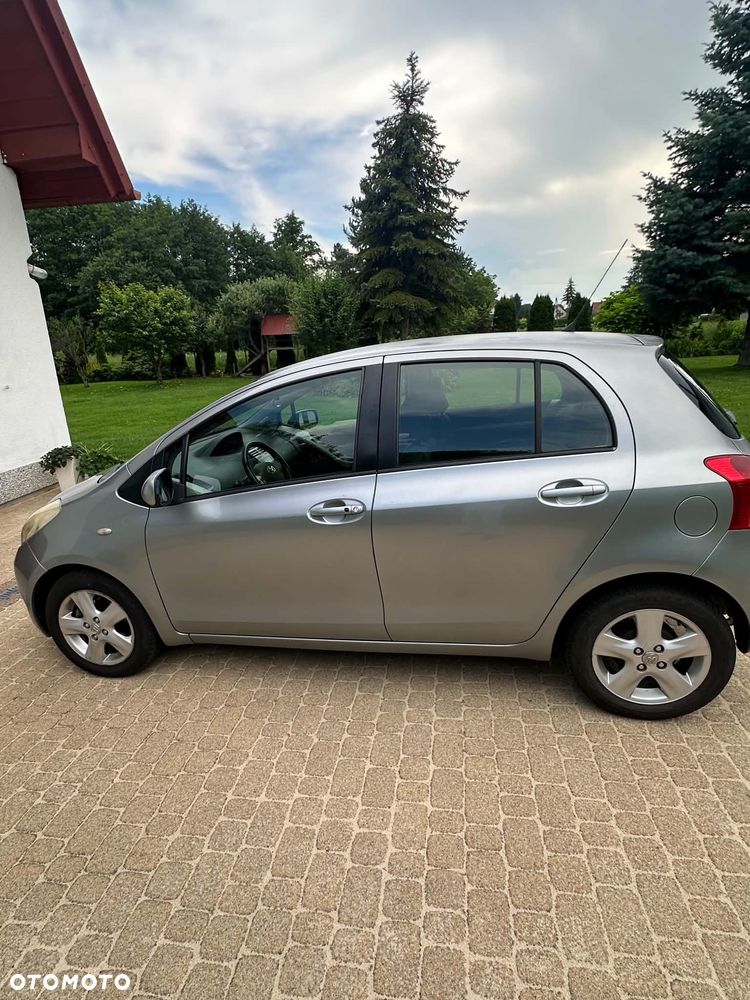 Toyota Yaris 1.0 VVT-i Luna - 3