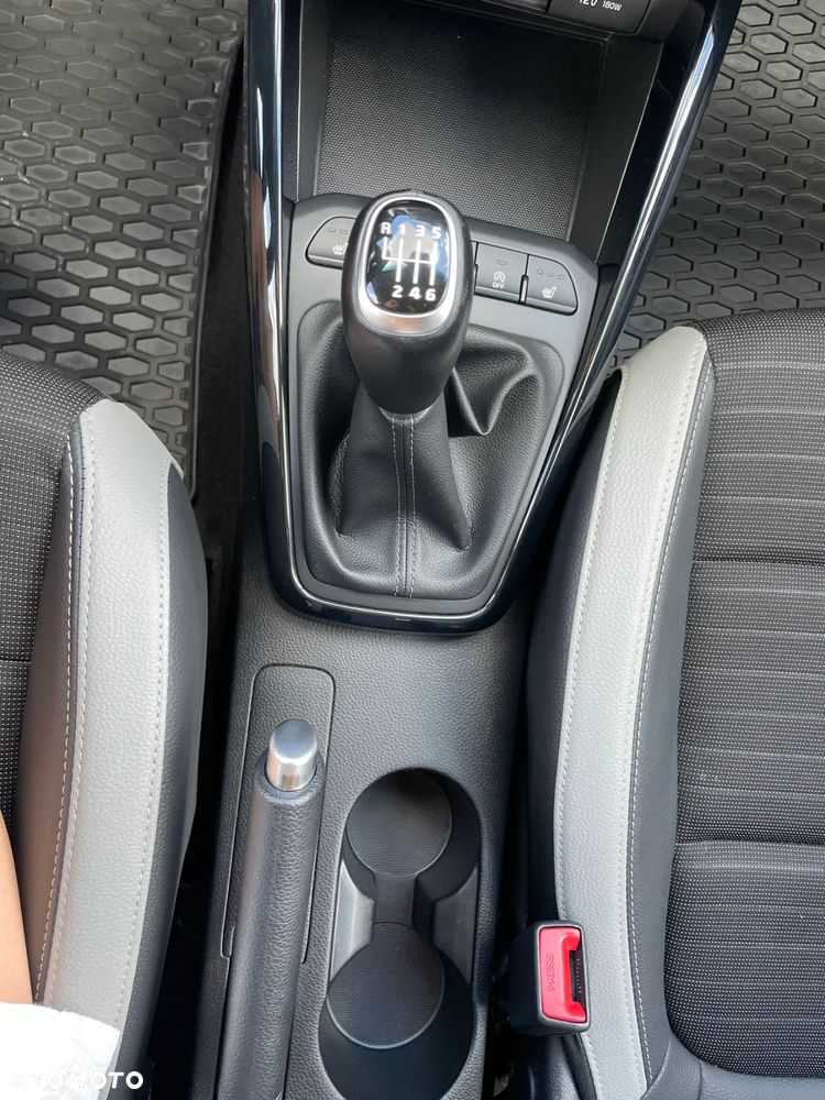 Kia Stonic 1.4 XL - 12