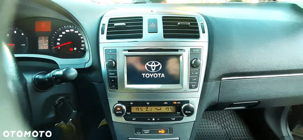 Toyota Avensis 2.2 D-4D Sol NAVI - 18