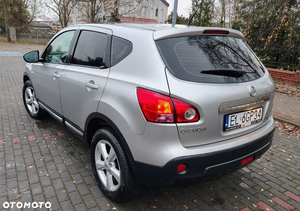 Nissan Qashqai 2.0 dCi DPF acenta - 5