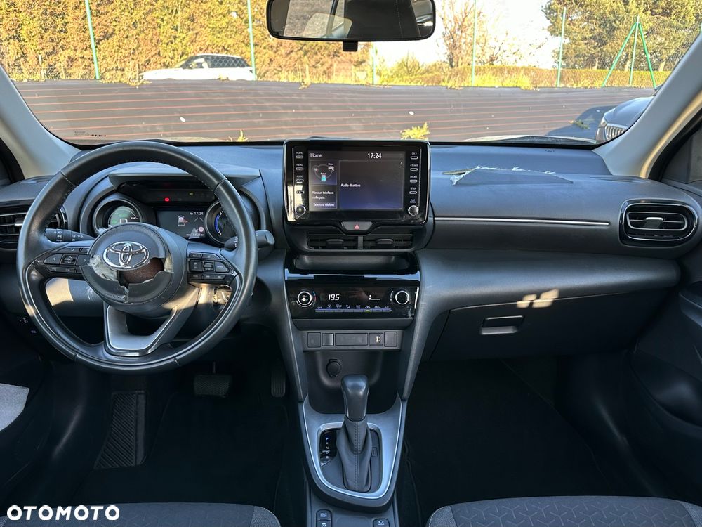 Toyota Yaris Cross - 25