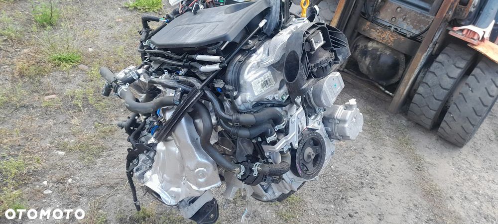 SILNIK RENUALT CAPTUR II JUKE 1.6 E-TECH H4MB630 30.000 KM 2024 ROK - 4