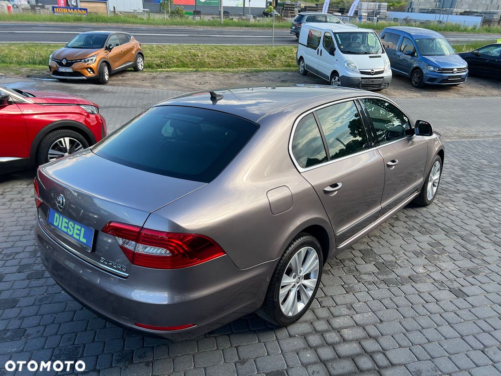 Skoda Superb 1.6 TDI Active Greenline - 9
