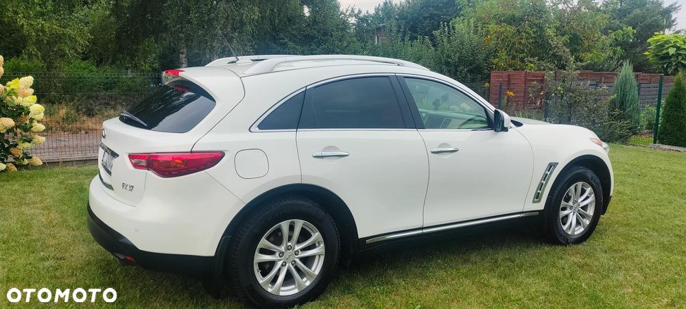 Infiniti FX FX37 S - 2