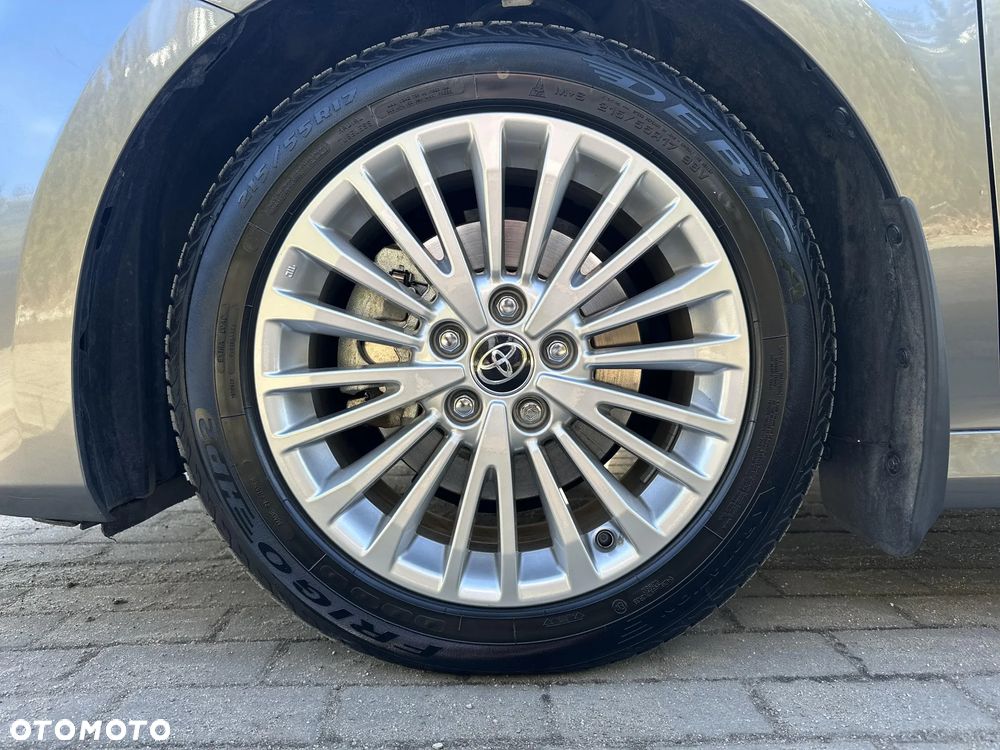 Toyota Camry 2.5 Hybrid Dynamic Force Comfort e-CVT - 9