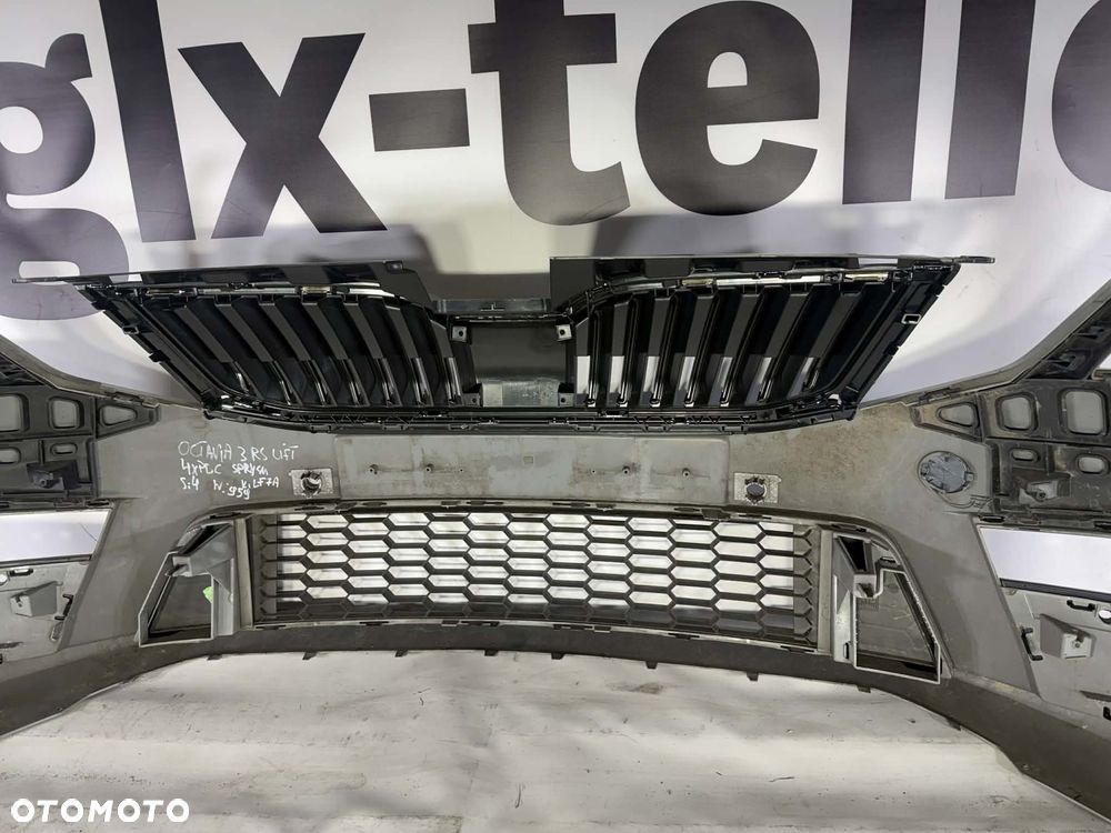 Skoda Octavia III FL RS Zderzak Przód Przedni LF7A 4xPDC SPRYSK 5E0807221AA - 9