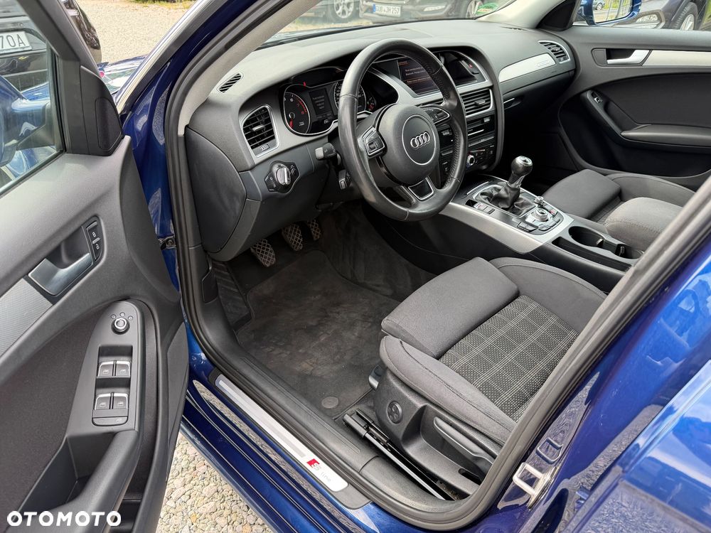Audi A4 Avant 1.8 TFSI quattro S line Sportpaket - 24