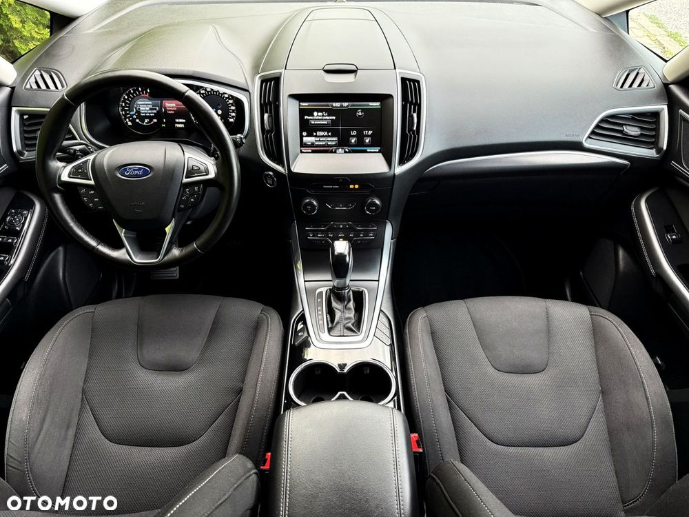Ford S-Max - 24