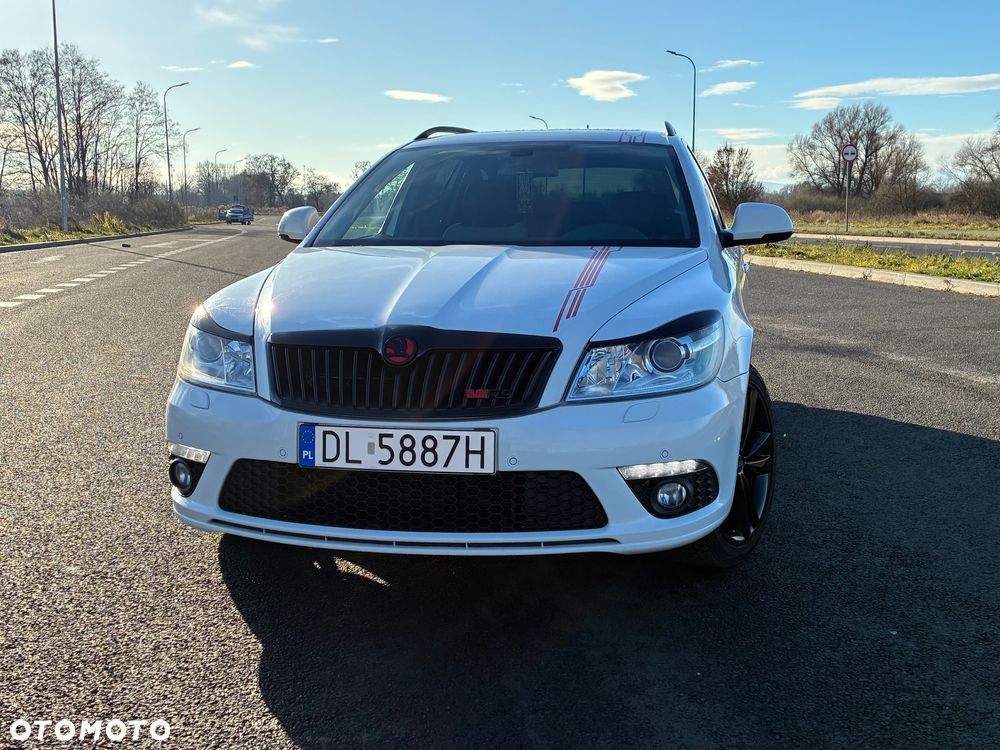 Skoda Octavia 2.0 TDI RS DSG - 2