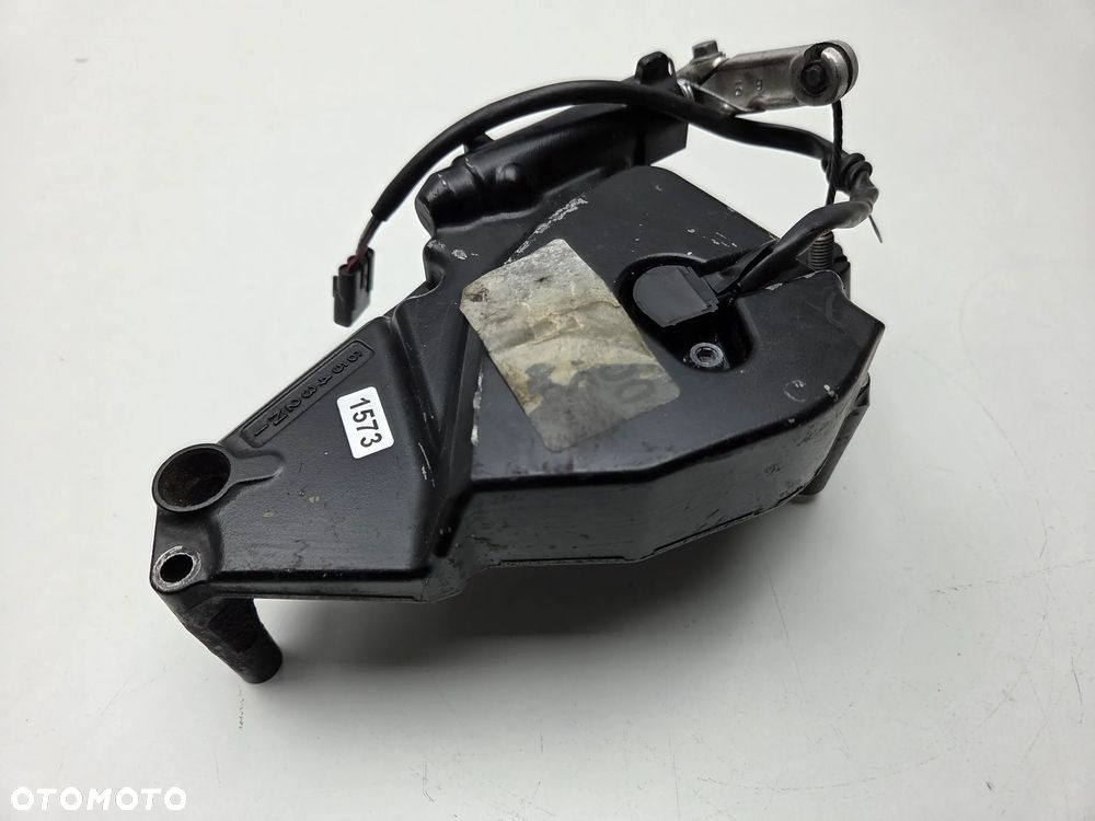 SUZUKI GSR 600 OSŁONA ZĘBATKI CZUJNIK - 2