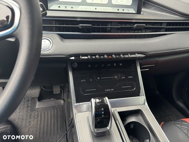 Chery Tiggo 4 1.5 GDI HEV Premium DHT - 6
