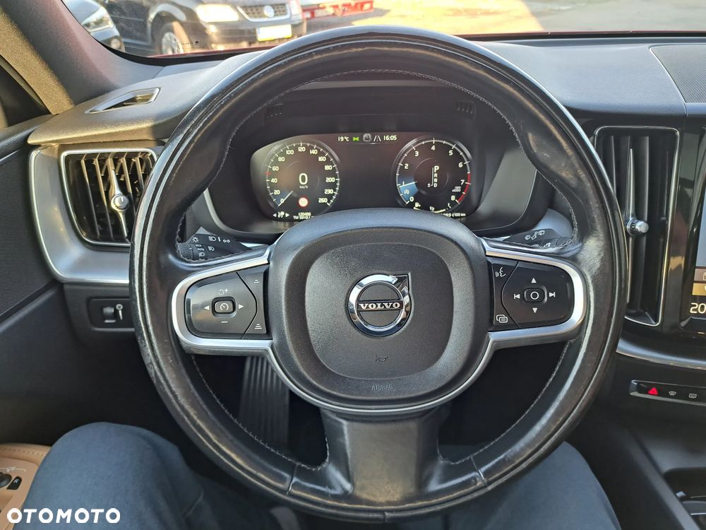 Volvo XC 60 T5 AWD Geartronic Momentum - 12