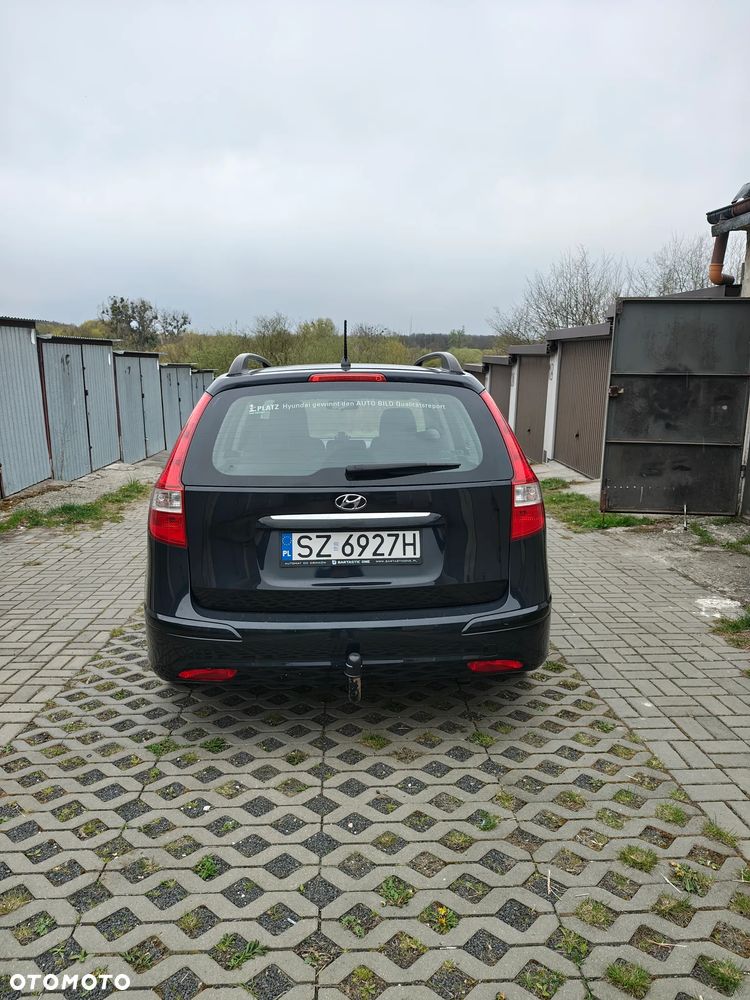 Hyundai i30 1.4 Base + - 5