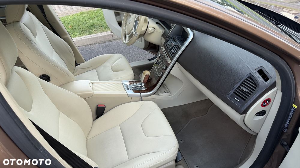 Volvo XC 60 - 17