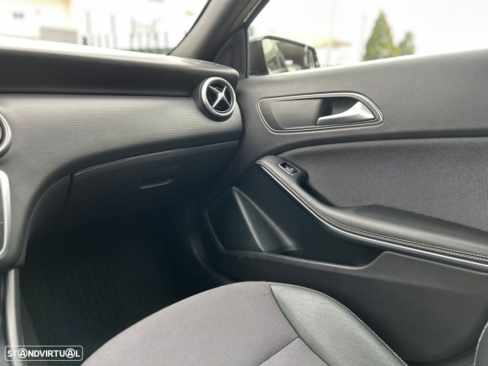 Mercedes-Benz A 180 - 10