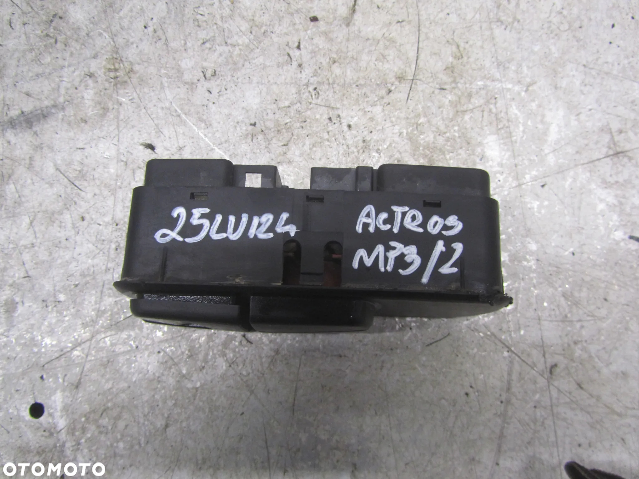 Mercedes Actros MP4 panel szyb A0045453313 - 2