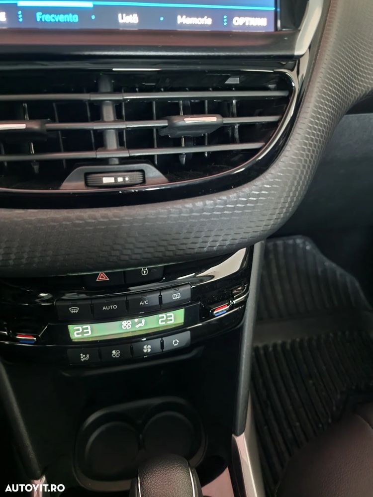 Peugeot 2008 1.2 PureTech Turbo EAT6 S&S Active - 16
