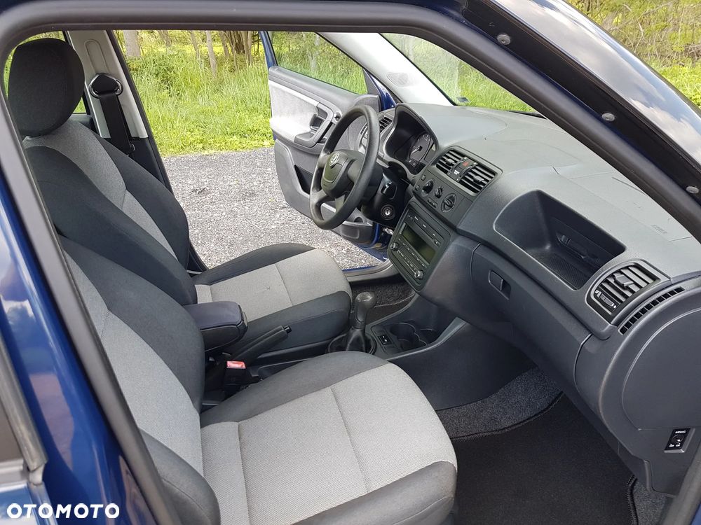Skoda Fabia 1.2 HTP SPECIAL - 12