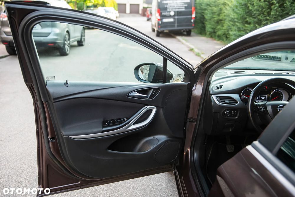 Opel Astra 1.4 Turbo Edition - 17