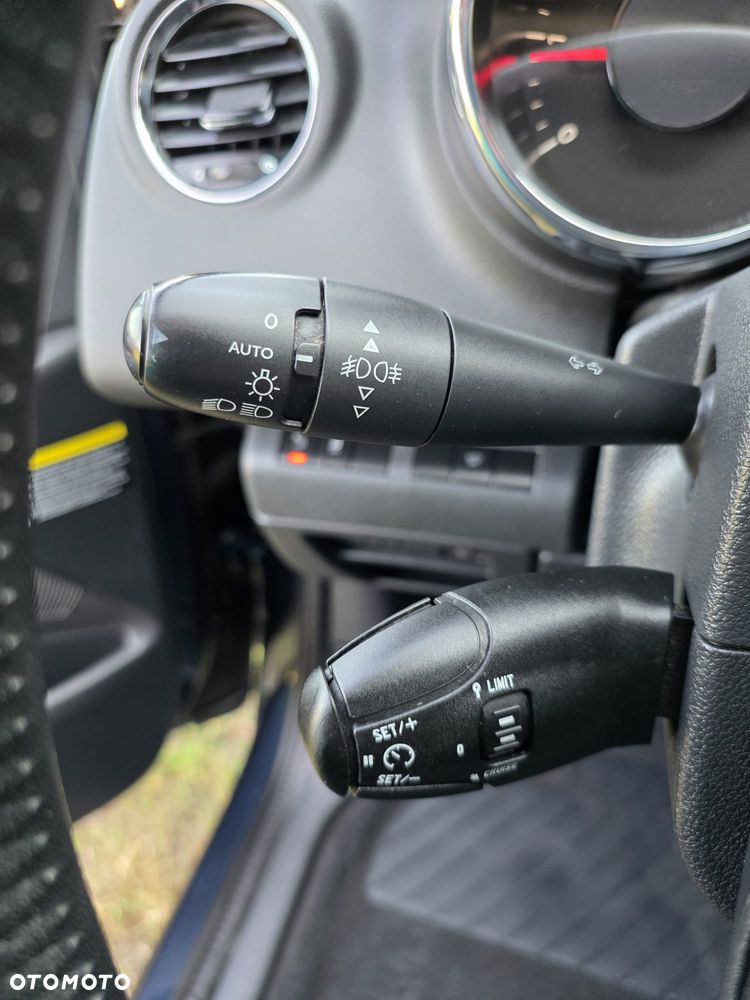 Peugeot 5008 1.6 BlueHDi Active 7os - 22