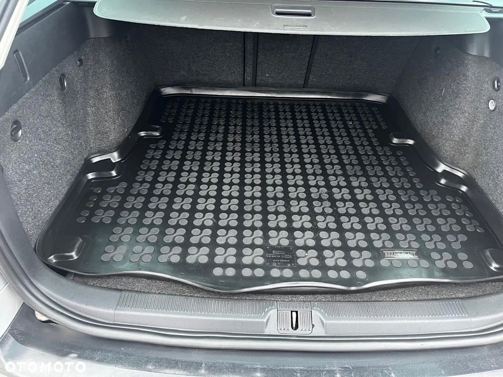 Skoda Octavia 2.0 TDI DSG Elegance - 12