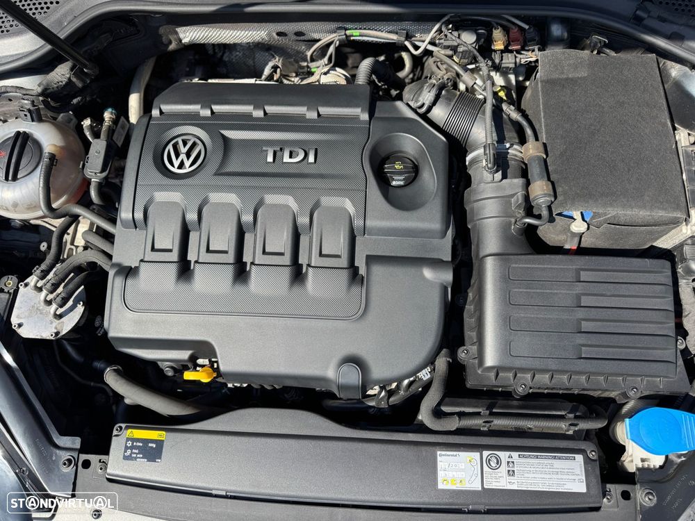 VW Golf 2.0 TDI GTD DSG - 51
