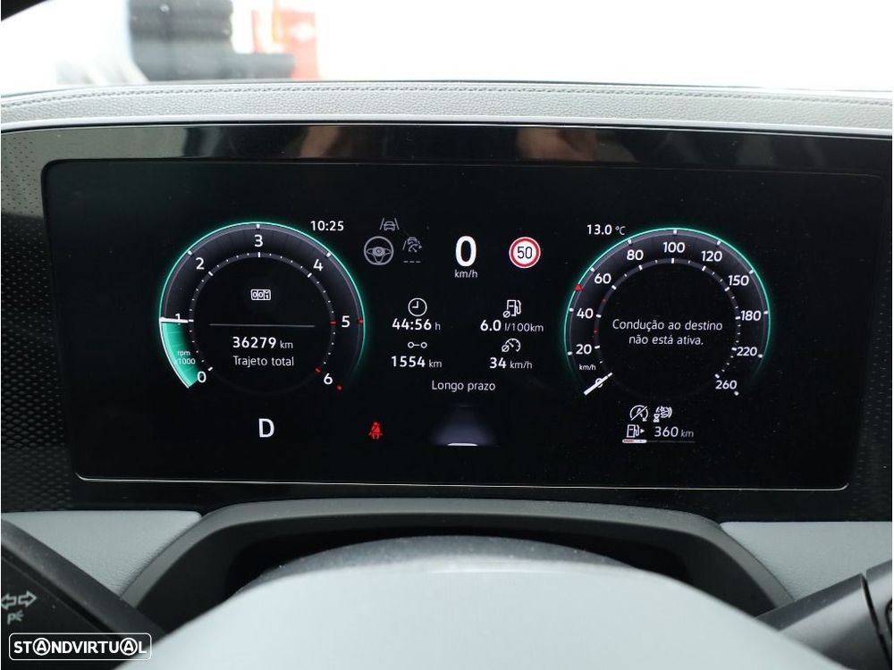 VW Passat Variant 2.0 TDI Business DSG - 13