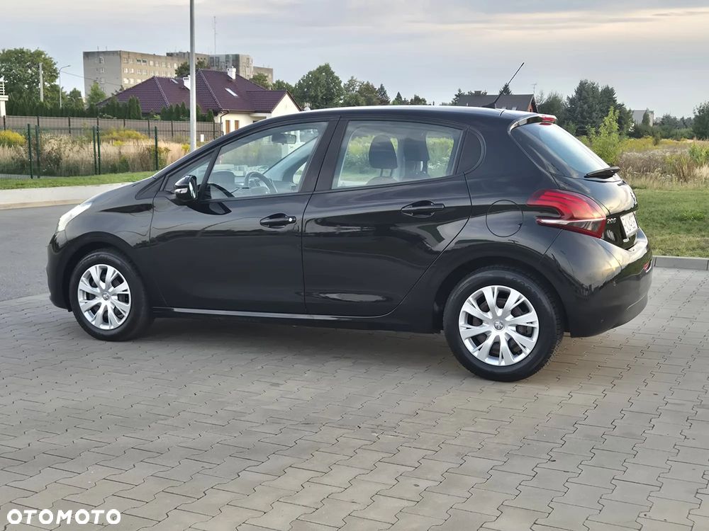 Peugeot 208 PureTech 82 Start & Stop Allure - 4