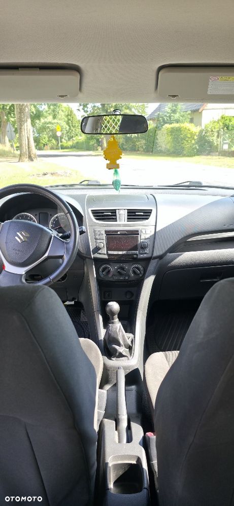 Suzuki Swift - 6