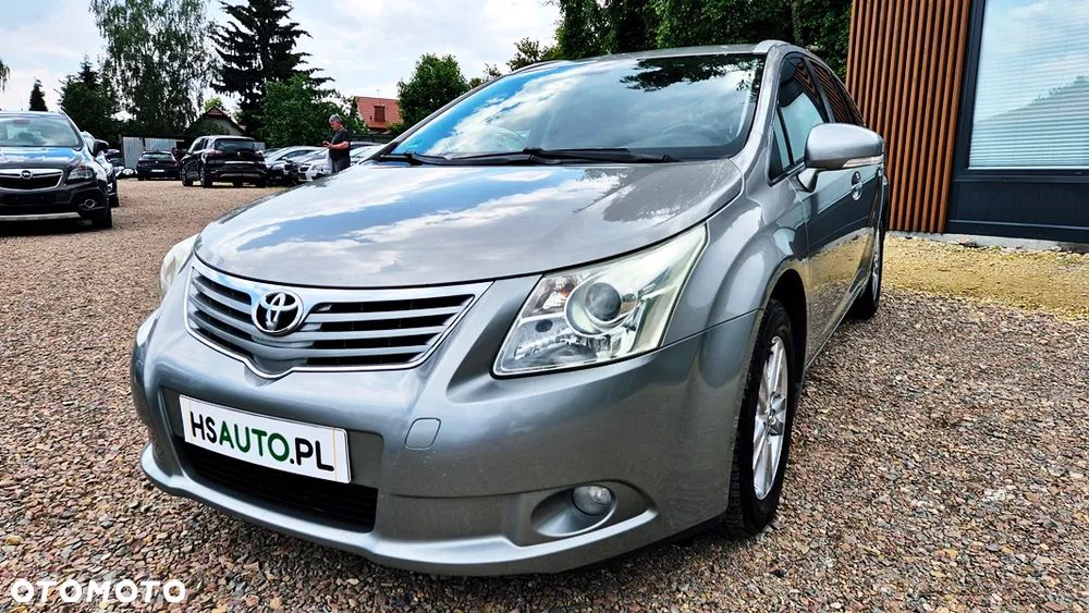 Toyota Avensis 2.0 Sol plus NAVI - 29